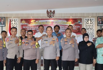 Polres Bintan menerima kunjungan Tim Pusat Penelitian dan Pengembangan (Puslitbang) Polri dalam rangka gelar penelitian tentang pengembangan SDM dan Organisasi Polisi Siber (Cyber Police) di kewilayahan dalam rangka mewujudkan Polri 4.0 yang bertempat di Ruang Aula SAR Polres Bintan, Selasa (20/02/2024)