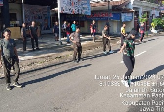 Dandim 0801/Pacitan Olah Raga Bersama Insan Media