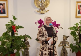 Menaker Ida Fauziah 