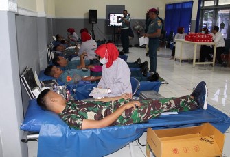 Lantamal VI Makassar Gelar Baksos Donor Darah