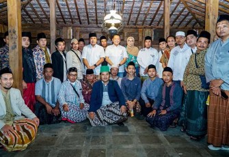 Bamsoet dalam kunjungan hari ke-17 di Dapil-7 Jawa Tengah saat bertemu Forum Kiai Tahlil se-Banjarnegara dan Purbalingga di Banjarnegara, Sabtu (3/1/24).