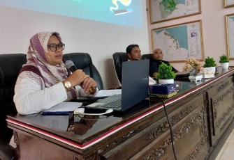 Direktur Aceh Institute Muazzinah