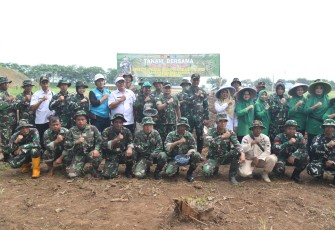 Danrem 071/Wijayakusuma Tanam Bawang Merah di Brebes