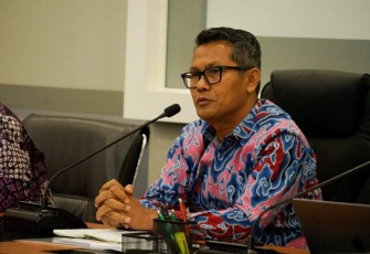Jubir Kemenperin Febri Hendri Antoni Arif