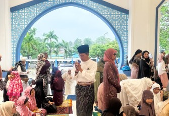 Amsakar Terima Warga dalam Acara Open House