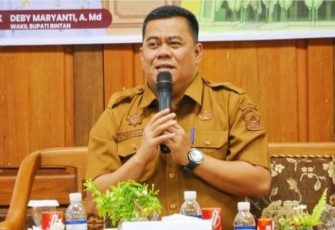 Sekda Bintan saat Buka Kegiatan Perumusan Kebijakan Pemberdayaan dan Pengawasan Ormas