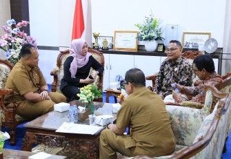 Wabup Bintan, Deby Maryanti saat Terima Kunjungan Tim Visitasi Monev Komisi Informasi Provinsi Kepri