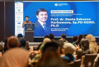 Wakil Menteri Kesehatan RI Prof. Dante Saksono Harbuwono