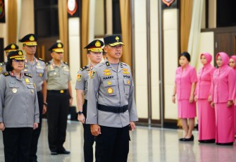 17 Perwira Tinggi Polri Naik Pangkat