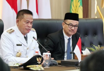 Pj Gubernur Sulsel Prof Fadjry Djufry 