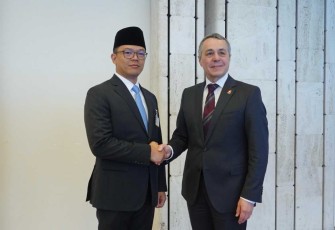 Menlu Sugiono bersama Menlu Swiss H.E Ignazio Cassis
