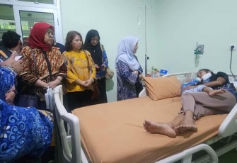 Pasien cacingan berat dalam perawatan 