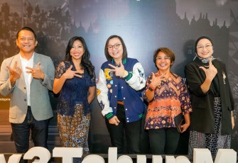 Wamenekraf Irene Umar mewakili Kemenekraf ditemani Deputi Bidang Kreativitas Digital dan Teknologi Kemenekraf Muhammad Neil El Himam dan Deputi Bidang Kreativitas Media Kemenekraf Agustini Rahayu