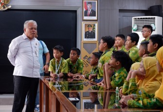 Puspenkum Kejagung saat Terima Kunjungan Siswa SD Islam Al-Akbar Mojokerto