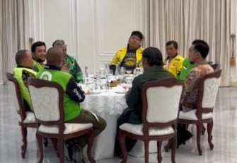  Wakil Presiden Gibran Rakabuming Raka menemui perwakilan pengemudi ojek online atau ojol di Istana Wakil Presiden, Jakarta, Minggu (31/8/2025)