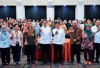 Foto bersama usai acara