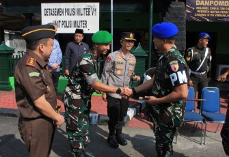 Danpomdam V/Brawijaya Kolonel Cpm Raden Tri Cahyo Budi A, S.I.P., M.H., melakukan kunjungan kerja ke Kabupaten Trenggalek, Jumat (11/7/2025).