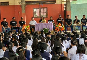 Para siswa saat mengikuti materi yang di sampaikan oleh Tim Tarsius Presisi Polres Bitung
