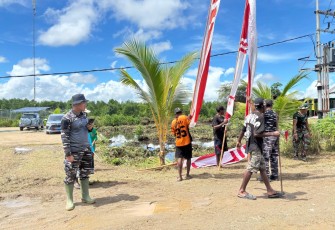  Dalam rangka memperingati Hari Ulang Tahun ke-80 Kemerdekaan Republik Indonesia, Komando Armada III menggelar kegiatan karya bakti di Kampung Maibo, Kabupaten Sorong