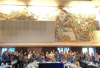 Rapat Pleno Sekretariat Satuan Tugas (Satgas) Percepatan dan Perluasan Digitalisasi Daerah (P2DD) Tahun 2025 yang diselenggarakan di Ruang Ramayana Terrace, Hotel Indonesia Kempinski, Jakarta, Jumat (17/1/2025)
