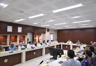 Menteri Transmigrasi Iftitah, melanjutkan kunjungan kerjanya di Yogyakarta dengan mengunjungi Fakultas Geografi Universitas Gadjah Mada (UGM)