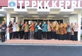 Posyandu Kasih Bunda dari Bintan masuk dalam nominasi Posyandu Bidang Kesehatan Berprestasi Tingkat Nasional Tahun 2025. Mewakili Provinsi Kepulauan Riau, Posyandu Kasih Bunda akan berkompetisi dengan Posyandu dari seluruh Provinsi se Indonesia