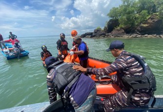 Korban Tenggelam di Perairan Melawai Ditemukan Oleh TNI AL dan Sar Gabungan 