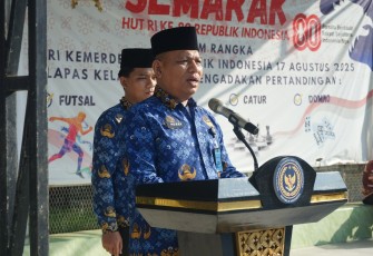 Bertindak selaku Inspektur Upacara adalah Herry Suhasmin, Kepala Lapas Kelas I Medan