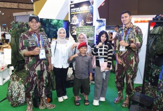 Stand TNI AD Jadi Primadona di Hari Terakhir Indo Defence 2025