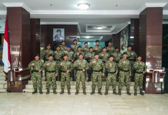 Panglima Kostrad (Pangkostrad) Letjen TNI Mohammad Fadjar, MPICT., memimpin jalannya upacara serah terima jabatan (sertijab) Asisten Perencanaan (Asren) Kostrad dan Inspektur Divisi Infanteri 3 (Irdivif 3) Kostrad yang berlangsung di ruang Mandala, Markas Kostrad, Gambir, Jakarta Pusat, Rabu (15/1/2025)