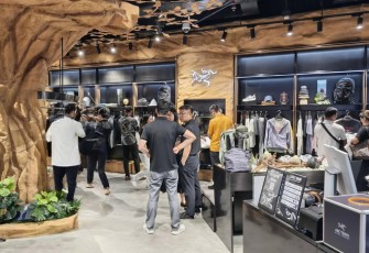 Arcteryx Indonesia Beri Panduan Memilih Warna Apparel Outdoor