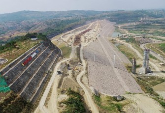 Bendungan Jragung, Per 10 Agustus 2025 progres konstruksi telah mencapai 87,8% dan ditargetkan rampung pada September 2026. 