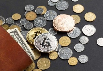 Bitcoin koreksi tajam bahkan sempat menyentuh $81.000 pada 21 November 2025