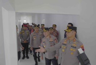 Kapolrestabes Semarang Kombes M Syahduddi memberikan pemaparan kepada Wakapolri Komjen Pol Dedi Prasetyo 