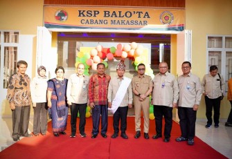 Seskemenkop Ahmad Zabadi meresmikan KSP Balo’ta di Makassar, Selasa (23/9)