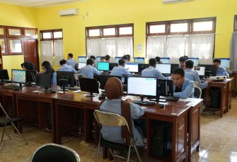 Murid SMKN 1 Tanjungpandan mengikuti TKA