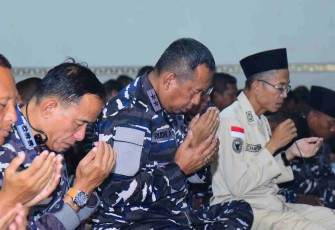 Pangkolinlamil Laksda TNI Rudhi Aviantara 