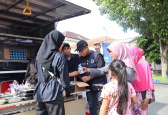 Warga antusias cicipi menu MBG di CFD Kota Solo, Minggu (23/11)