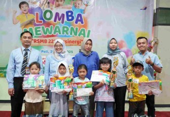 Lomba mewarnai dalam rangka HUT RSMB