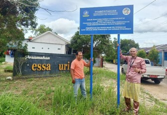 Dinas Perkim Pasang Plang PSU, Penanda Resmi Penyerahan Aset Perumahan kepada Pemkab Bintan