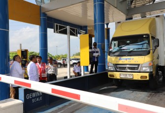 Direktur Jenderal Perhubungan Darat, Aan Suhanan saat menjadi narasumber pada kegiatan Press Background "Keselamatan Sebagai Prioritas Utama Transportasi" di Kantor Pusat Kementerian Perhubungan, Kamis (21/8).