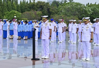 Kasal Pimpin Ziarah di TMP Kalibata 
