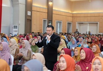 Setiawan saat menjadi narasumber dalam seminar matematika di Boyolali 