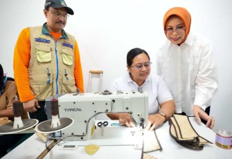 Mensos Saifullah Yusuf meninjau langsung pekerja disabilitas di Bali, Selasa (25/2)