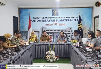 Kakanwil.Kemenkum Sumut Pimpin Rapat Pengharmonisasian 4 Rancangan Peraturan Walkot Medan.