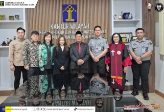 Kadiv Palayanan Kanwil Kemenkum Sumut Lantik Notaris Pengganti.