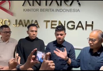 Kabid Humas Polda Jateng Kombes Artanto saat mberikan konferensi pers 