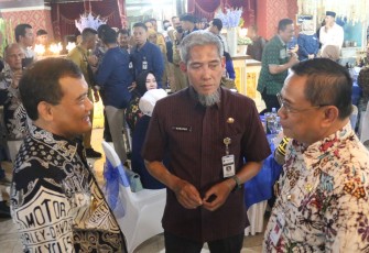 Gubernur Jateng (kiri) dan Bupati Pati (kanan)