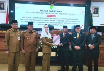 Bupati dan Wakil Bupati Natuna hadir dalam Penyampain LKPJ tahun 2024 Serta Ranperda Tahun 2025 
