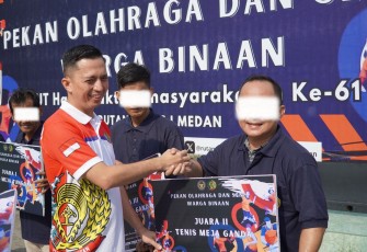 Karutan Kelas I Medan Bersama Kasubsi BHPT  Tutup Pelaksanaan Pekan Olahraga dan Seni dalam rangka HBP ke-61